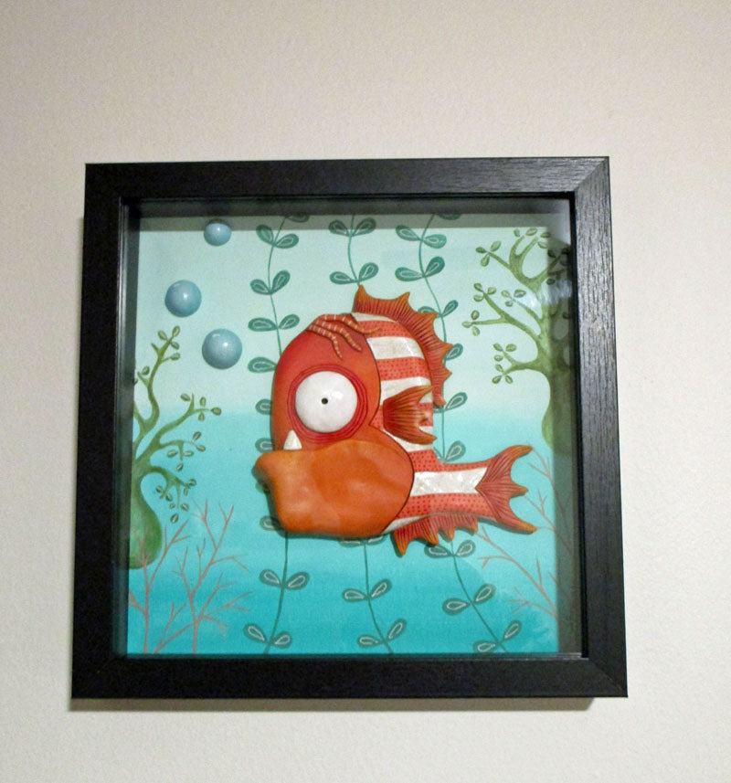 Sculpted FISH in shadow box with ocean scenery SUMMER folk art
