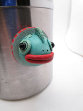 Fish magnet colorful with black glass eyes excellent GIFT misc