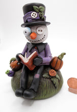 Halloween SNOWMAN scene reading Halloween stories - detailed Christmas too?