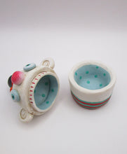 Wacky character man trinket box style