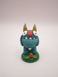 Mini Monster folk art cute!