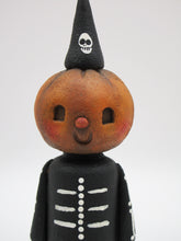 Halloween small pumpkin man with wood body