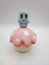 Halloween trinket box pastels skull and polka dots with black heart inside