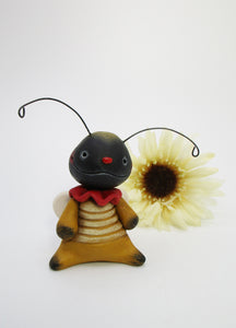 Spring time or Valentine sitting BEE adorable!