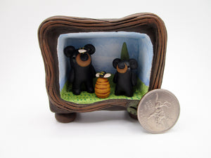 NEW design Bear and Bees small diorama - collage box with scene LOOK