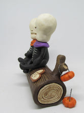 Halloween folk art Skelly Skeletons in LOVE adorable!